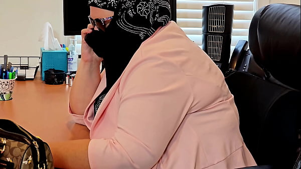 Big butt Pawg Milf office boss milk delivery guy cock on salad, then swallow his big cum load – big ass Doggystyle, BBW cum swallow, thick and curvy, chubby BBW, fat girl, SSBBW fucked, cum on food, public car, cock cumming, bust a nut, flashing, booty