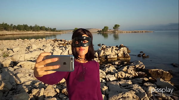 GOLDEN HOUR! Piss blowjob & public sex while taking selfies