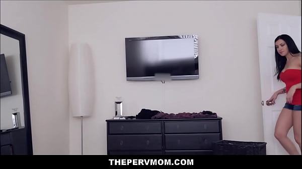Sexy Juicy Ass Latina MILF Stepmother Cassandra Cain Lets Stepson Have Sex With Her As Punishment For Not Cleaning His Room