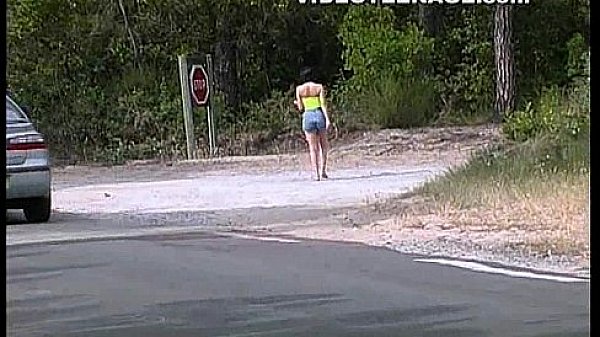 teen blowjob outdoor in public