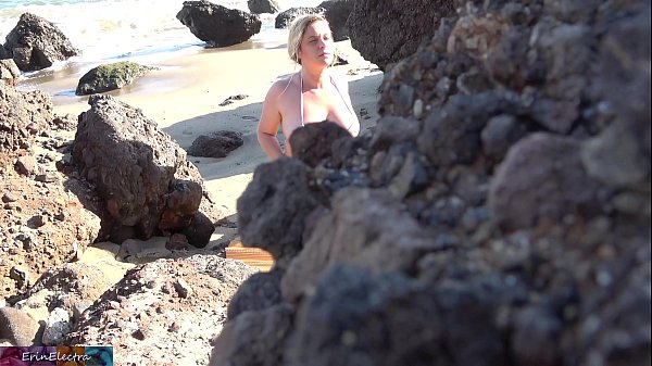 Voyeur on a public beach gets lucky with a horny blonde